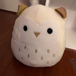Owl squishmallow like new!
